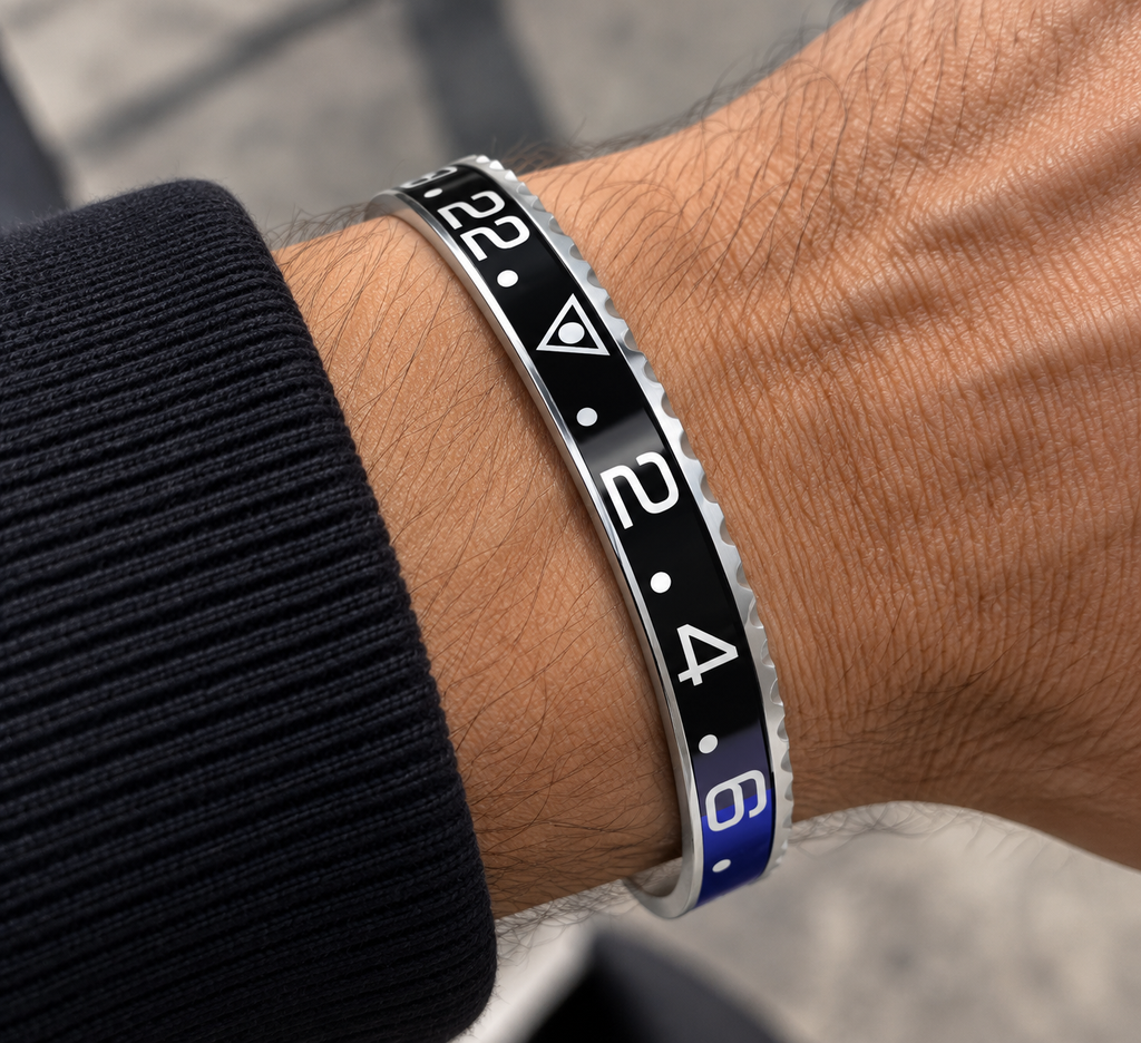 Bracelet LGT Batman en Acier Inoxydable 316L – Bleu & Rouge – Bracelet Rigide